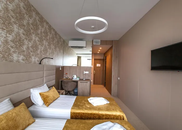 Hotel Fantasy House 3*